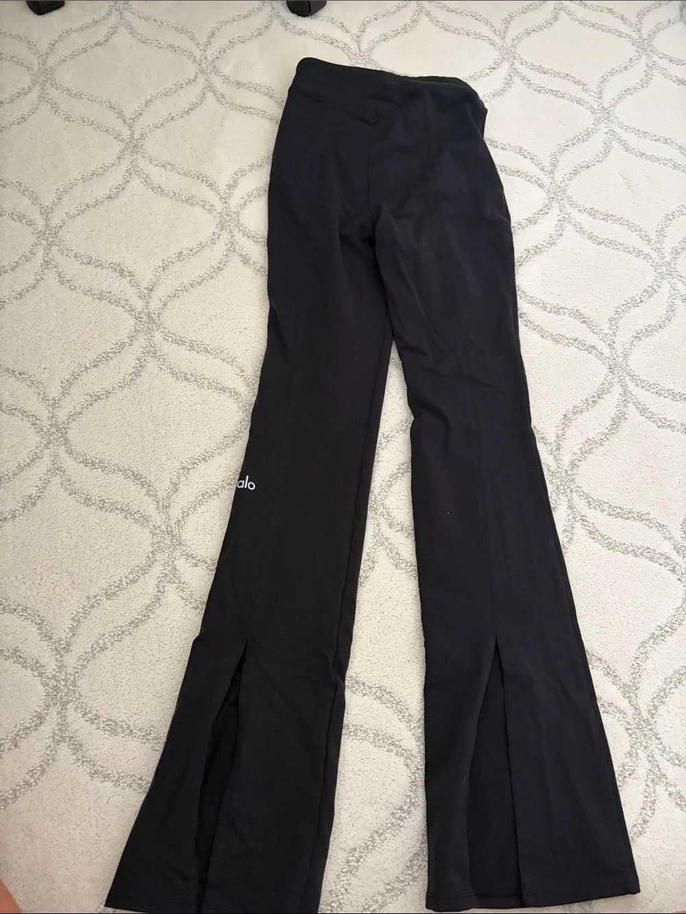 Alo flutter flare leggings